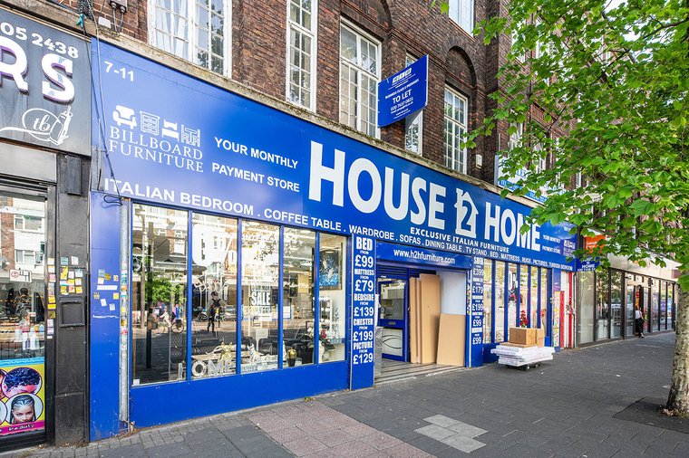 Shop to rent in Surrounding London - Camberwell / Peckham (£70,000)